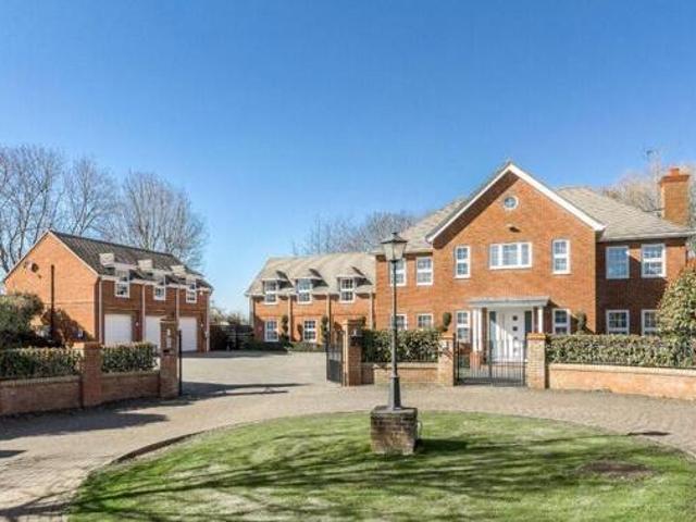 House for sale in Northampton, Northamptonshire