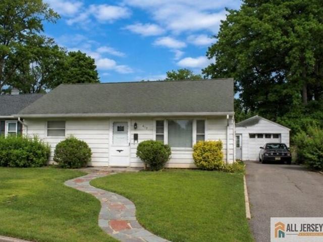 House for sale in Avenel, New Jersey