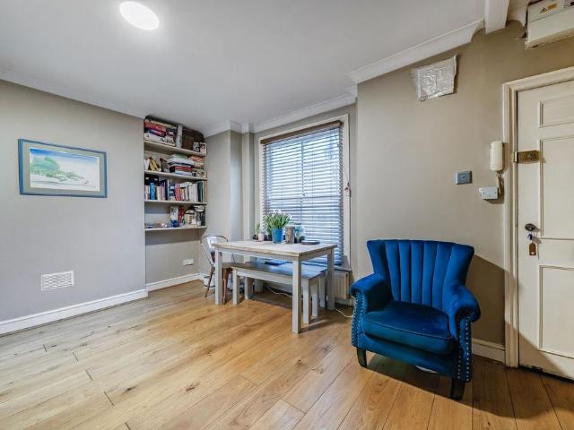 Apartment for rent in Maida Vale, Greater London