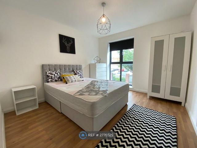 Apartment for rent in St Matthew's, Old Wharf