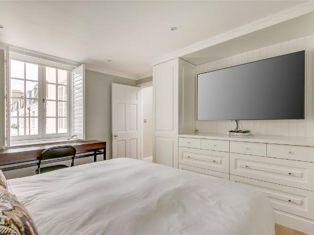 Apartment for rent in Belgravia, Greater London