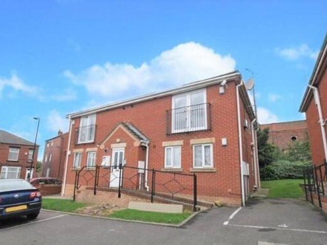 House for sale in Oakwell, South Yorkshire