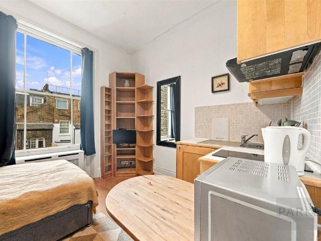 Studio for rent in Pimlico, Greater London