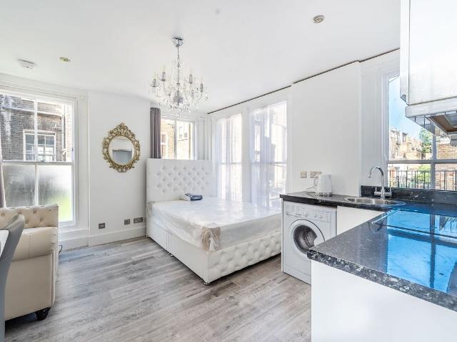Studio for rent in Pimlico, Greater London