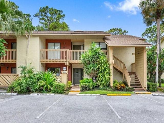 Condo for sale in Wellington