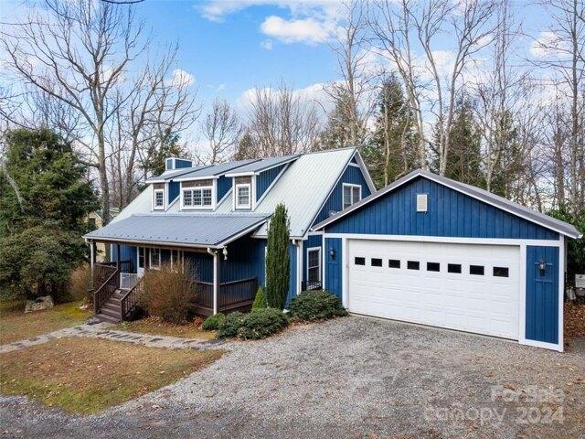 House for sale in Maggie Valley