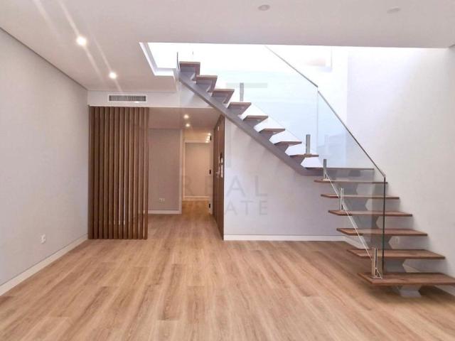 Apartamento venda em Carcavelos, Cascais