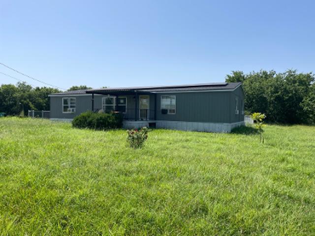 House for sale in Southmayd, Texas