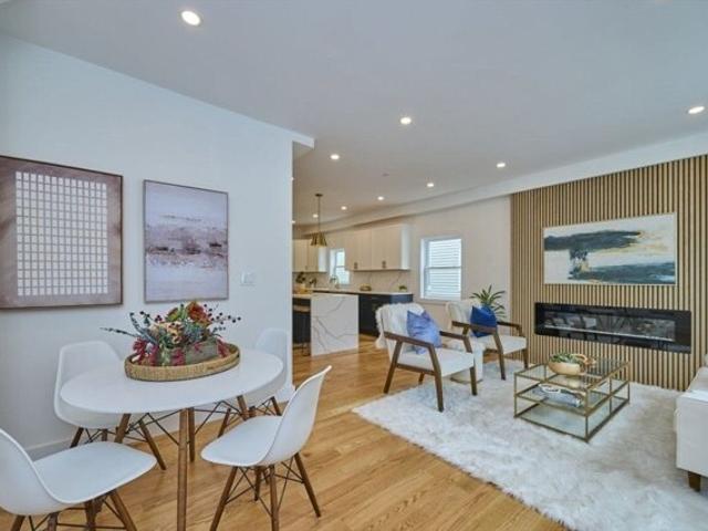 Condo for sale in Arlington