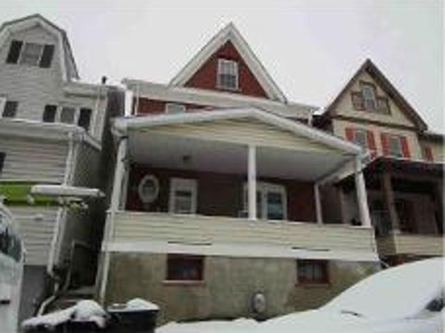 House for sale in Altoona House for sale in Altoona