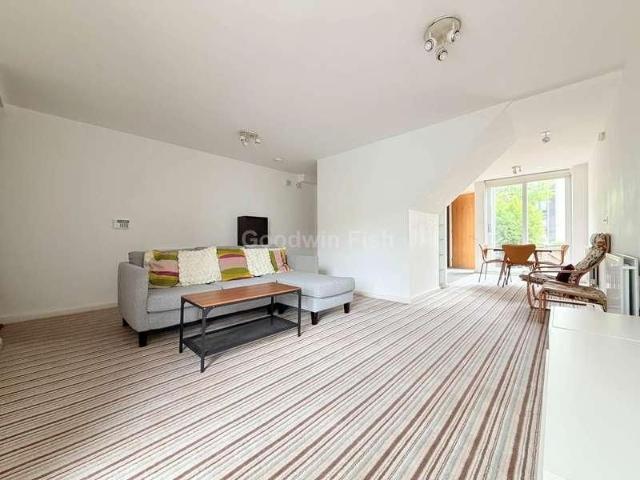 Townhouse for rent in Georgia, Greater Manchester