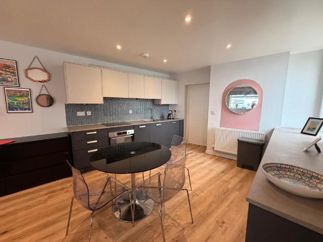 Apartment for rent in St George, Bristol