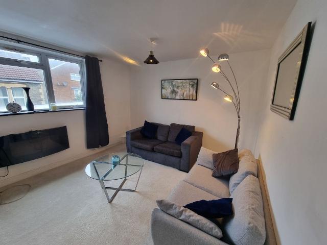 Room for rent in Feckenham, City Of Bristol