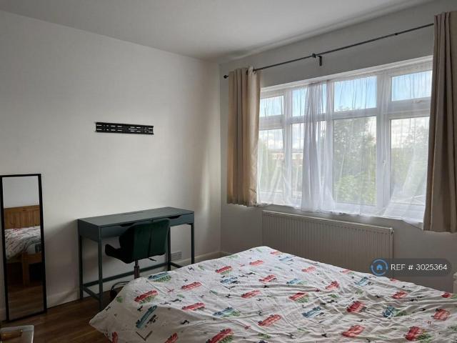 House for rent in Hendon, Greater London
