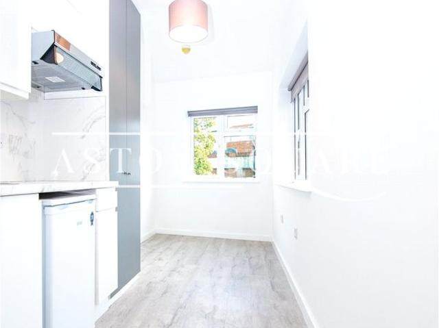Apartment for rent in Hendon, Greater London