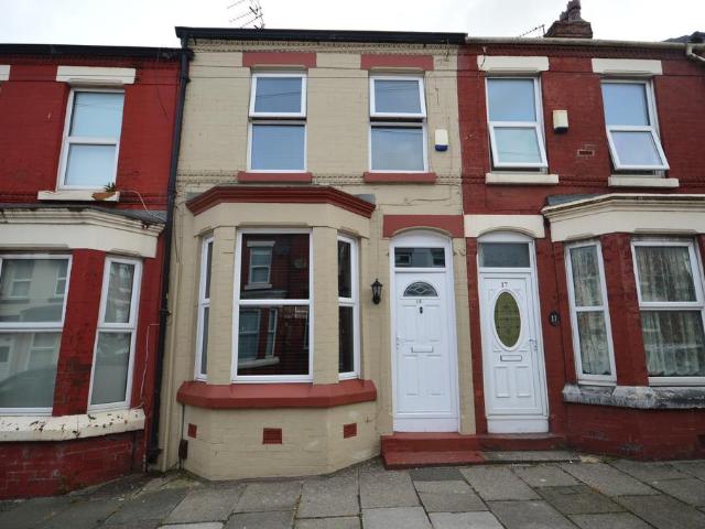House for rent in Calderstones