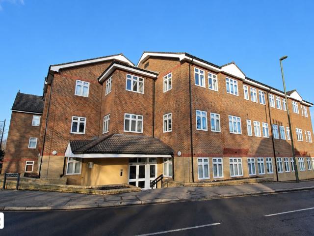 Apartment for rent in Reigate, Reigate and Banstead