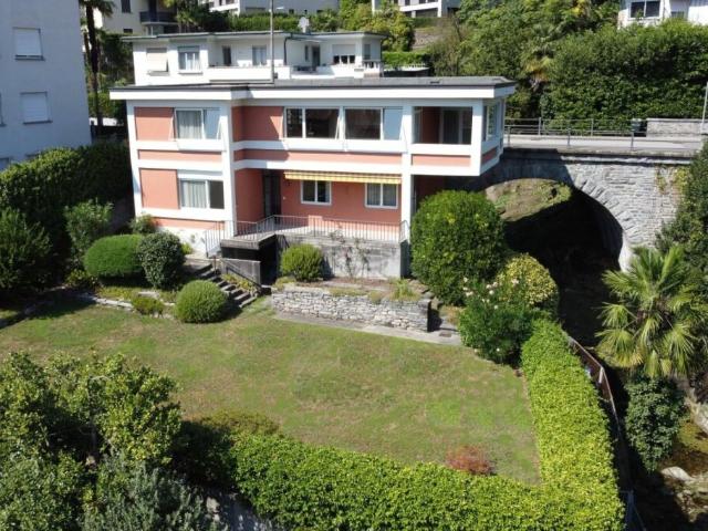 Haus kaufen in Muralto, Tessin