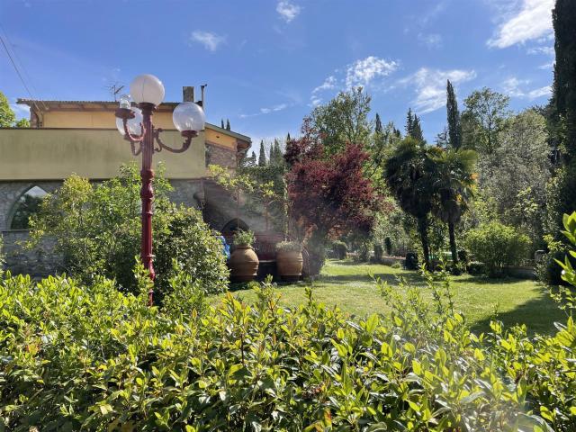 Casa in vendita a Lajatico, Toscana