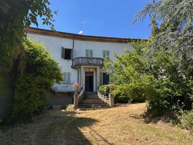 Casa in vendita a Piemonte, Asti
