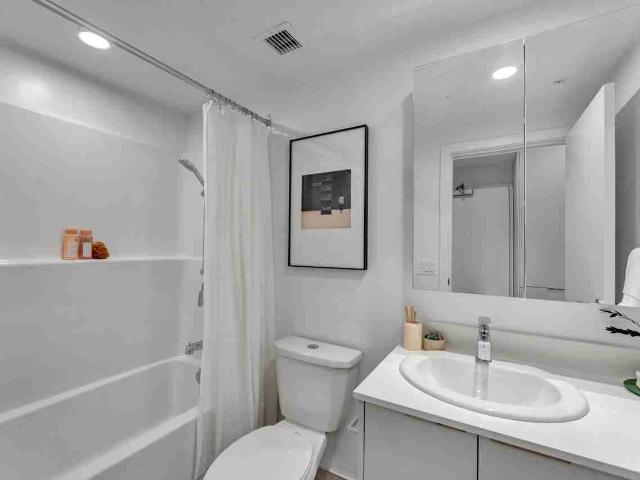 Apartment for rent in Marigold, Central Saanich