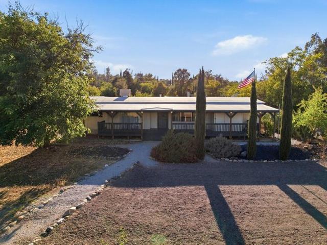 House for sale in Bella Vista, Shasta County