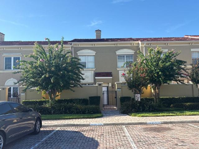House for sale in Four Corners, Florida