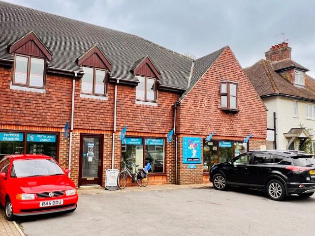 Studio for rent in Petersfield, Bolton Low Houses