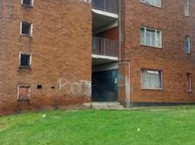 Apartment for sale in Vosloorus, Gauteng