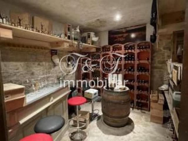 Maison vente à Apt, Murs