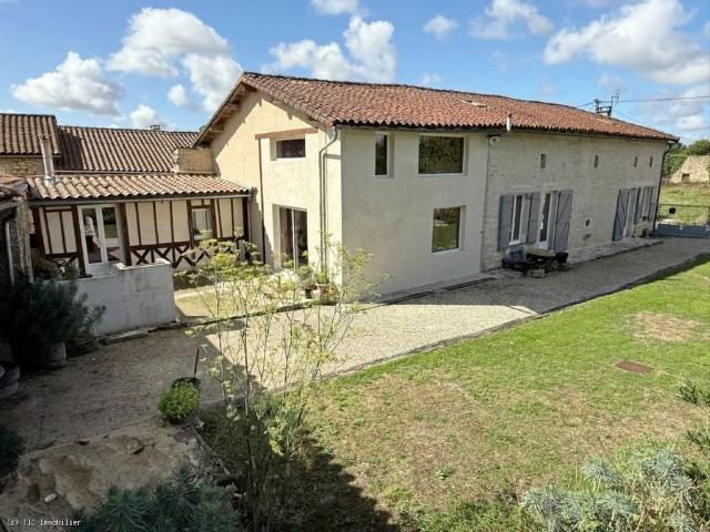 Maison vente à Confolens, Nanteuil-en-vallée
