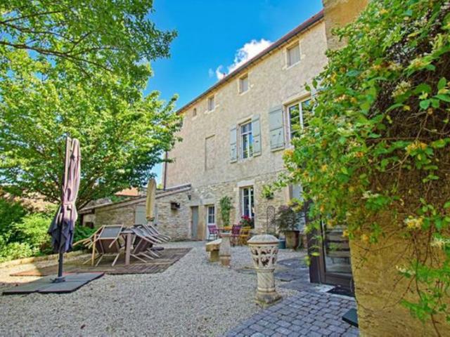 Maison vente à Mâcon, Ozenay