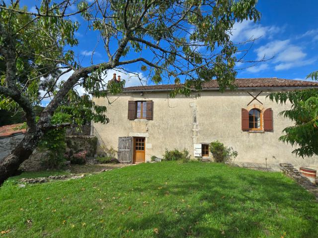 Maison vente à Montmorillon, Charroux