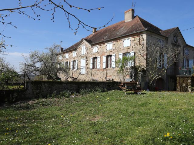 Maison vente à Brive-la-Gaillarde, La Chapelle-aux-saints