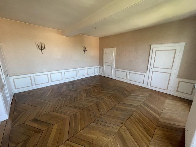 Maison vente à Montbard