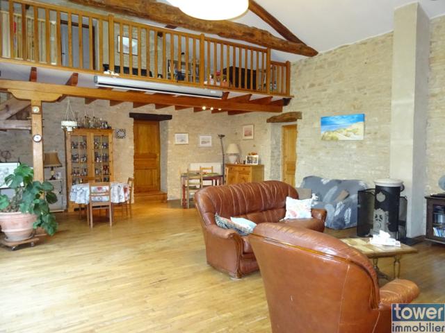 Maison vente à Confolens, Les Pins