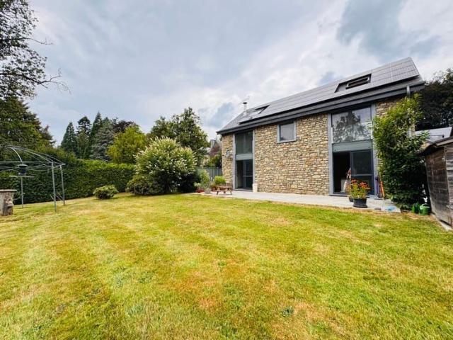 Maison location à Vaux-lez-rosieres, Wallonie