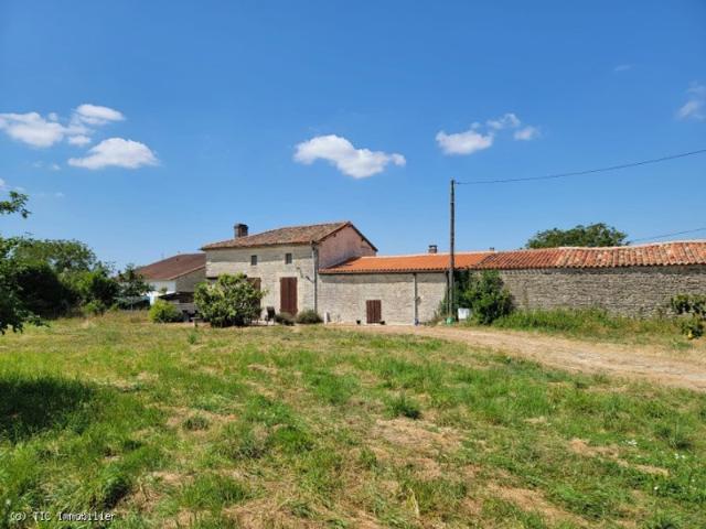 Maison vente à Confolens, Villefagnan