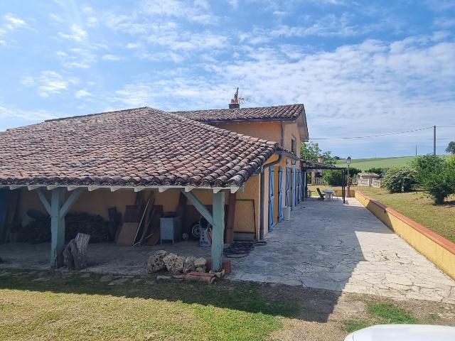 Ferme vente à Condom, Brugnens