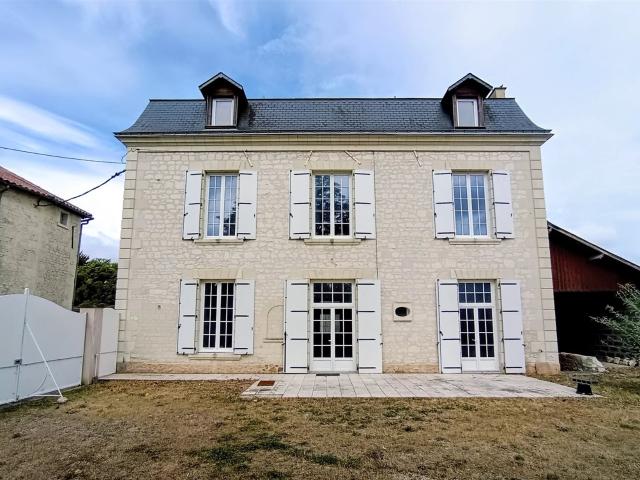 Maison vente à Châtellerault, Les Trois-moutiers