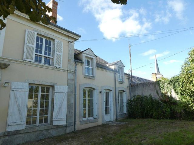 Maison location à Darvoy, Loiret