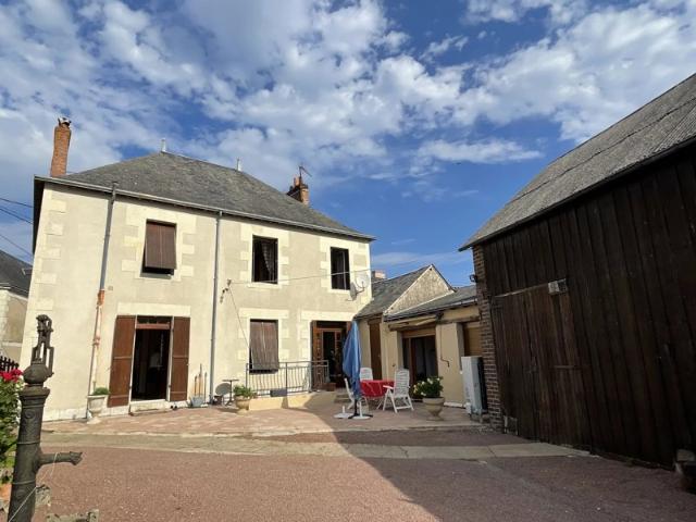 Maison vente à Chinon, Savigné-sur-lathan