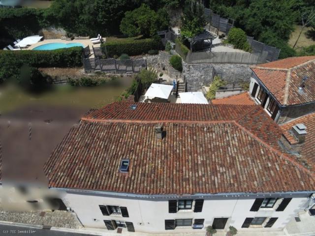 Maison vente à Confolens, Nanteuil-en-vallée