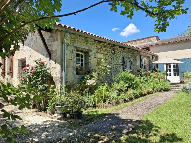 Maison vente à Résidence du Château d'eau, Sauveterre-de-Guyenne