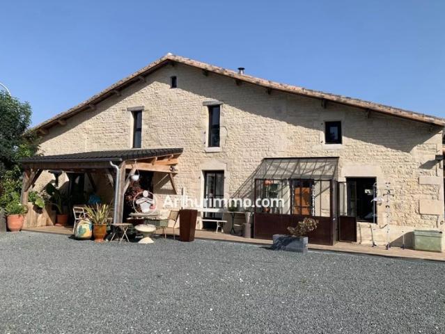 Maison vente à Saint-Jean-d'Angély, Villiers-couture