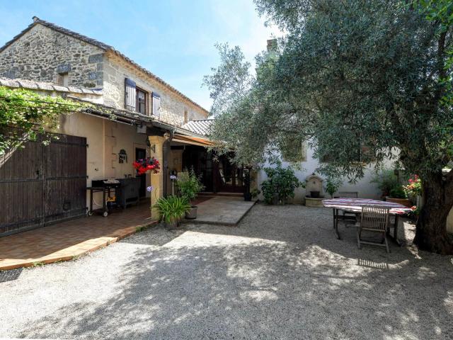 Maison vente à Nîmes, Montaren-et-saint-médiers