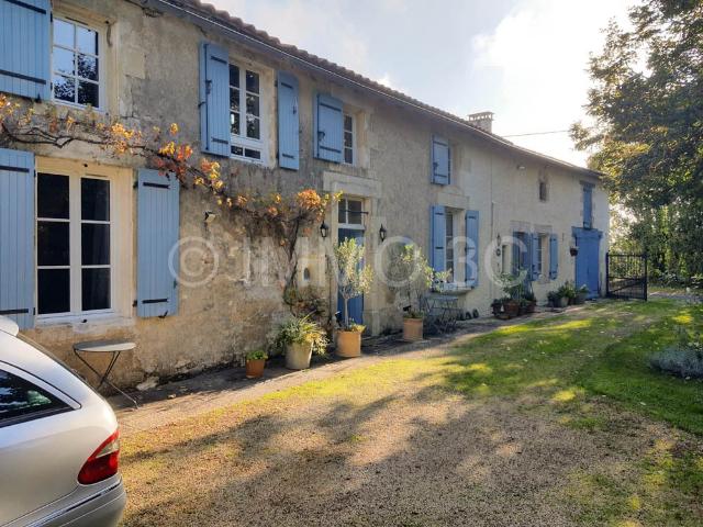 Maison vente à Niort, Chef-boutonne