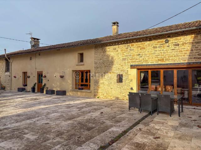 Maison vente à Niort, Sauzé-vaussais