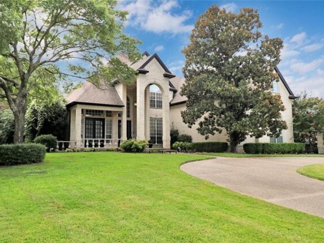 House for sale in Colleyville, Texas