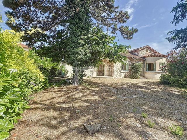 Maison vente à Apt, Cheval-blanc